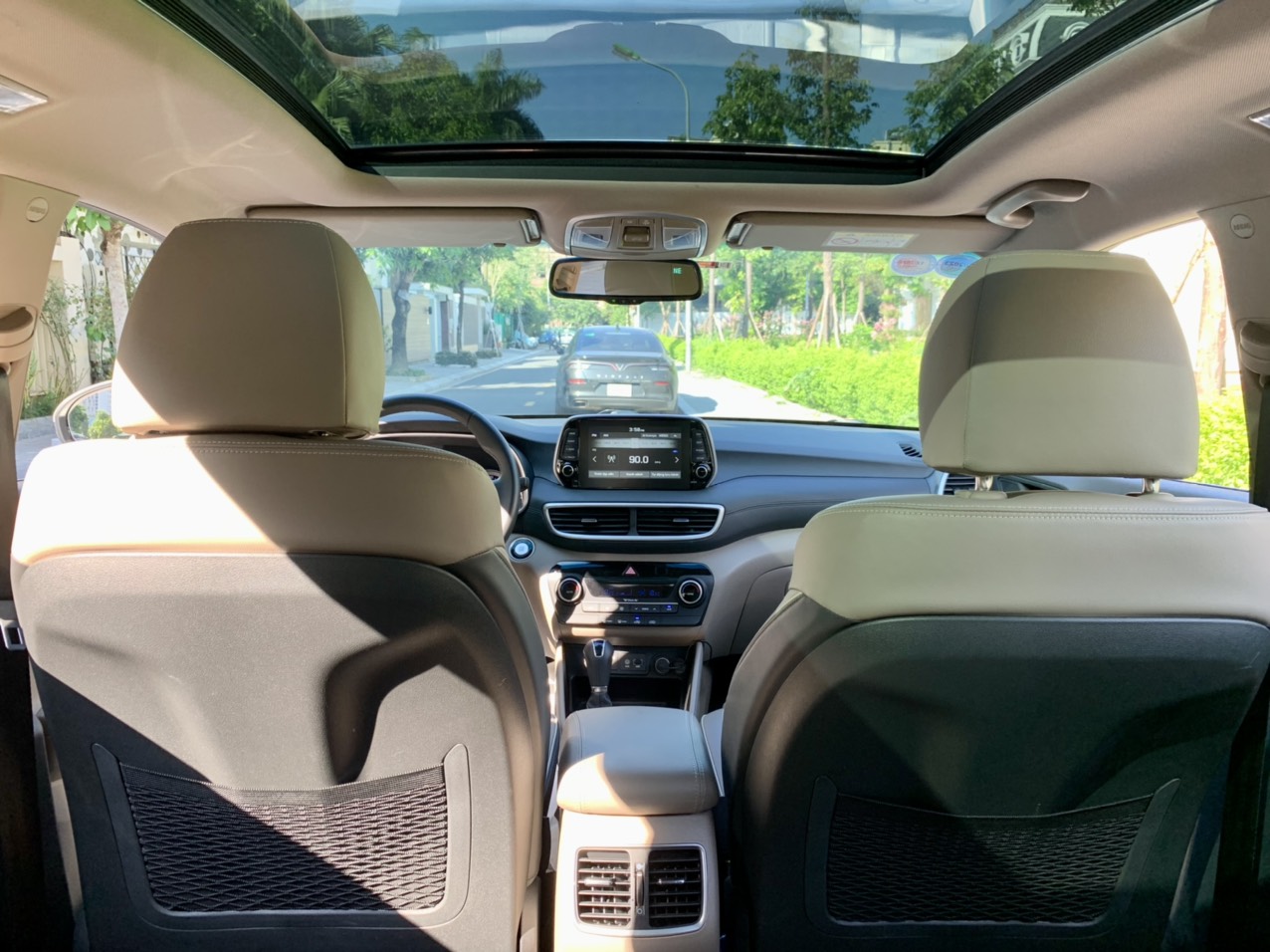 Hyundai Tucson 2.0ATH 2019 ĐKLĐ 2020 màu trắng (Đã bán)