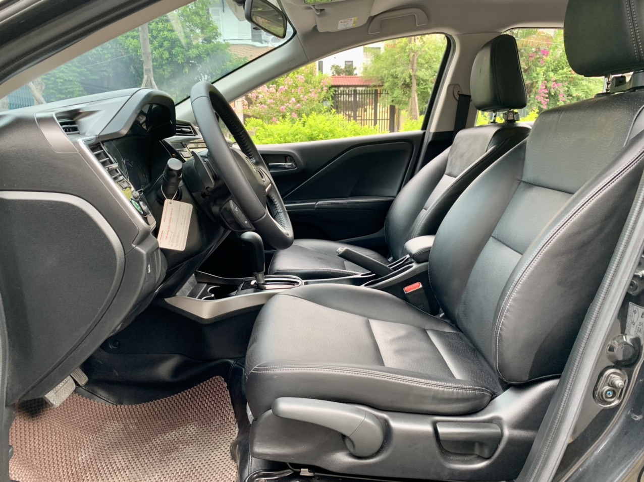 Honda City 1.5V-Top 2019 màu đen (Đã bán)