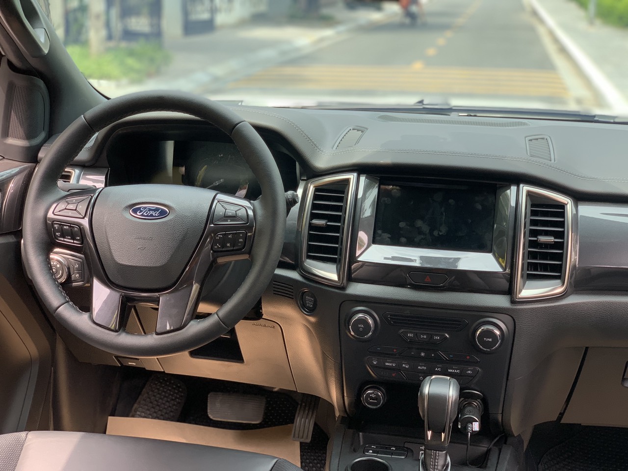 Ford Everest Titanium 2.0L 4x2 AT 2022 (đã bán)