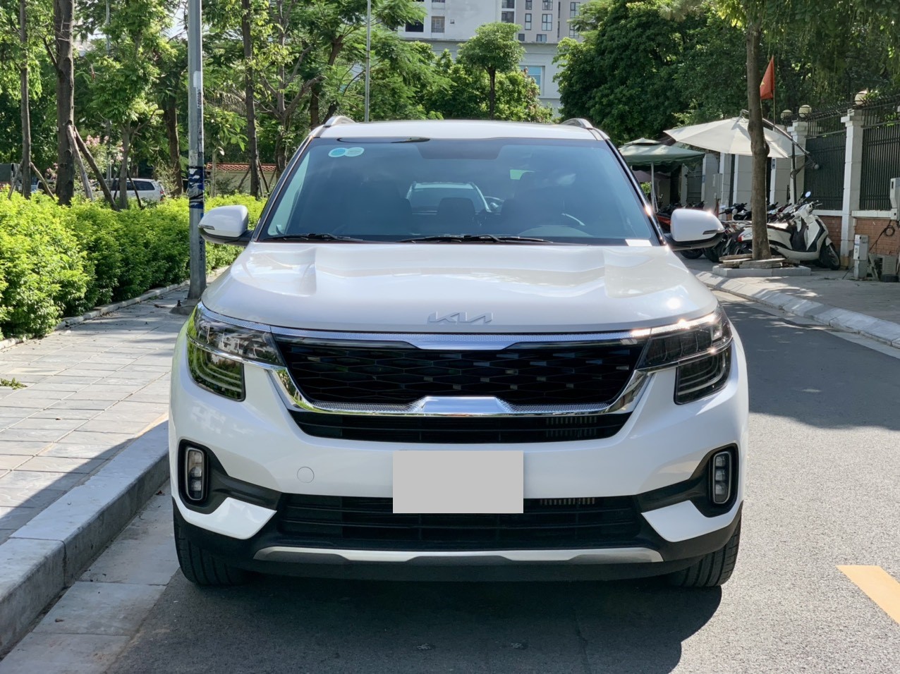 Kia Seltos 1.4 turbo Premium 2022 màu trắng (đã bán)