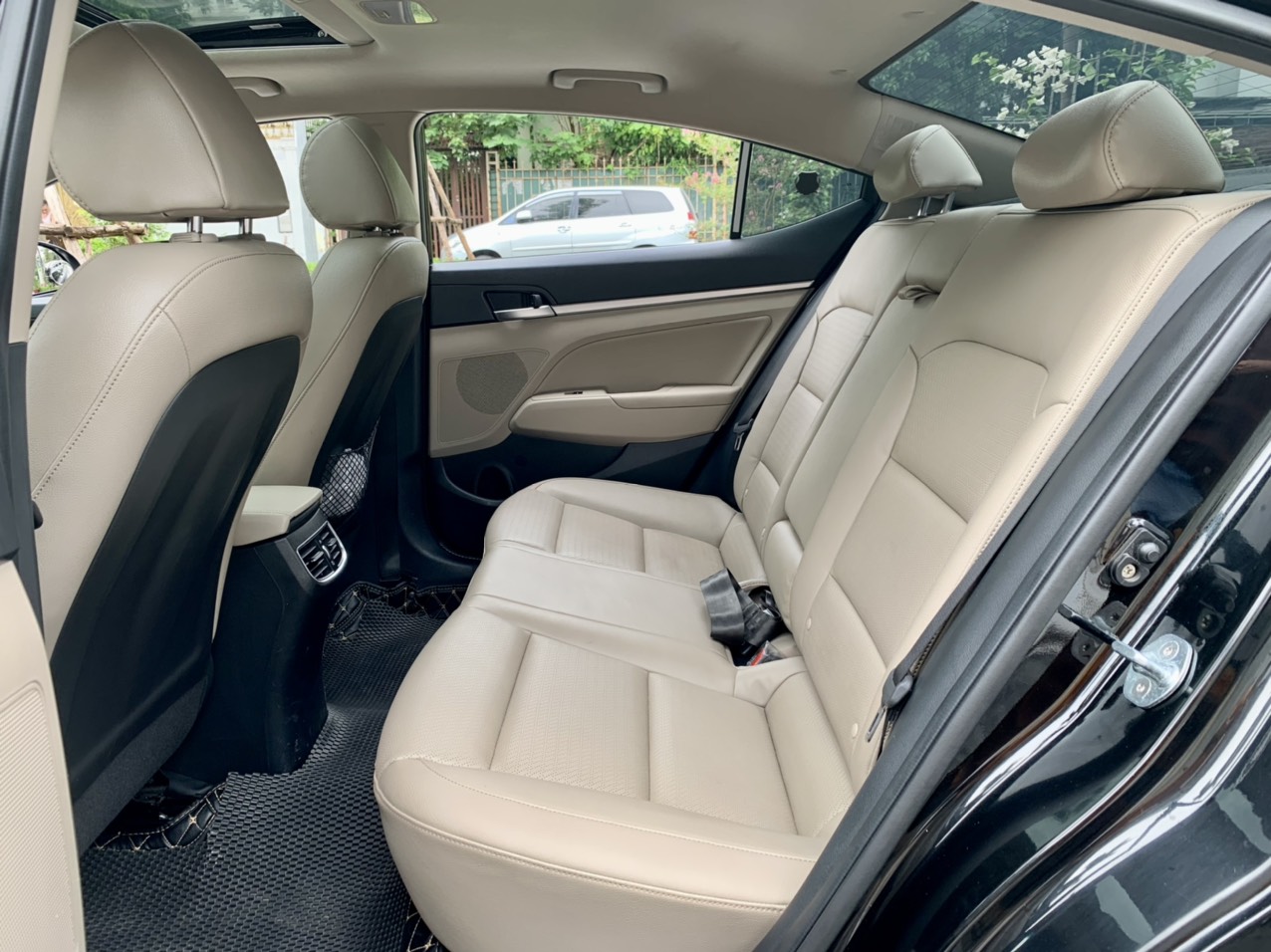 Hyundai Elantra 2.0AT 2020 màu đen (Đã bán)