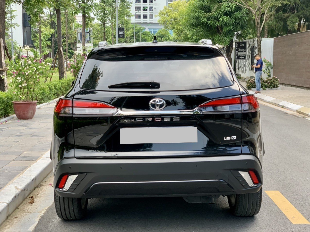 Toyota Corolla Cross 1.8V 2022 màu đen biển Hà Nội (Đã bán)