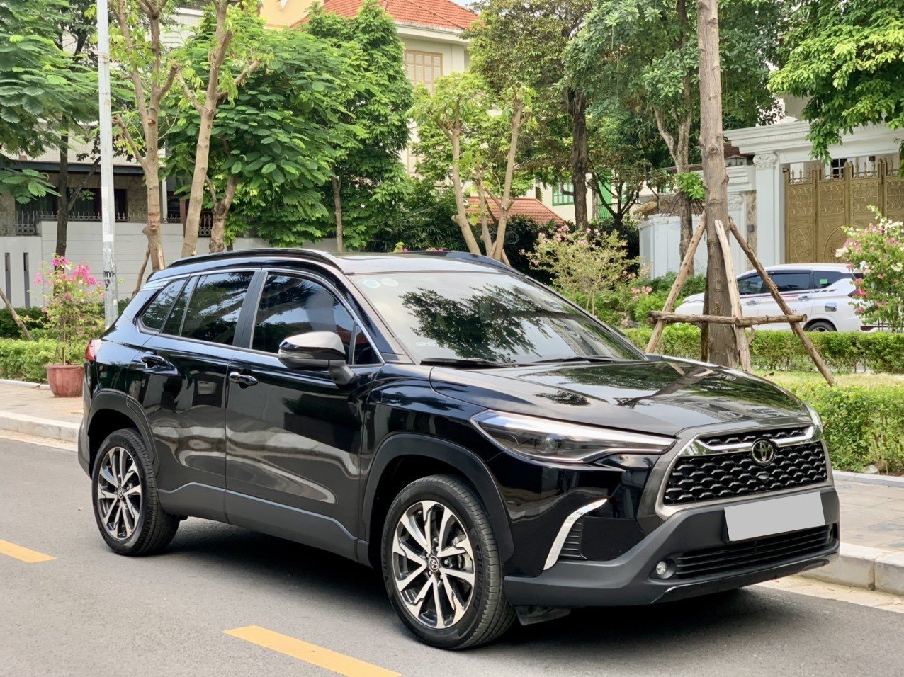 Toyota Corolla Cross 1.8V 2022 màu đen biển Hà Nội (Đã bán)