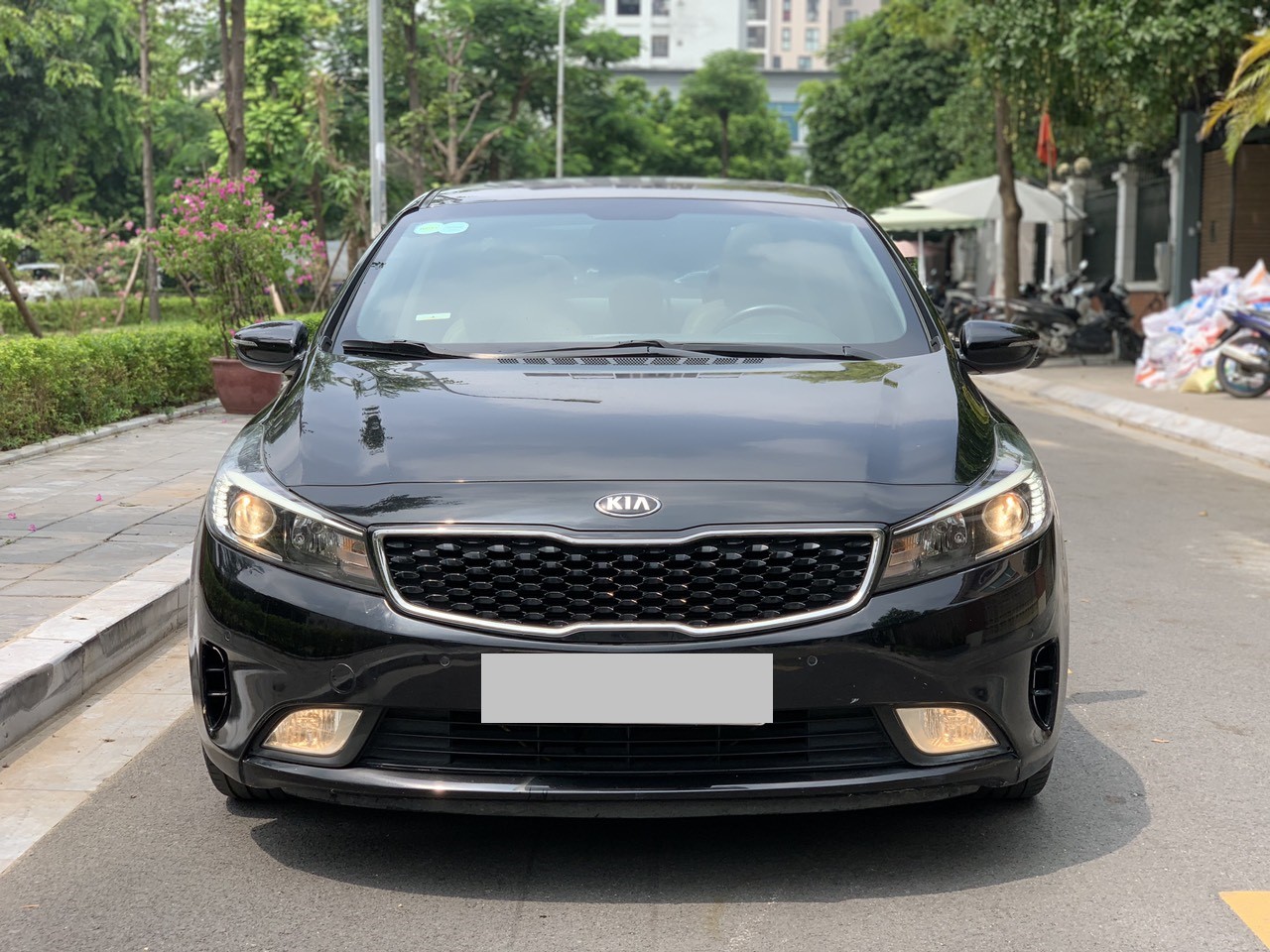 Kia Cerato 1.6AT 2017 màu đen (Đã bán)