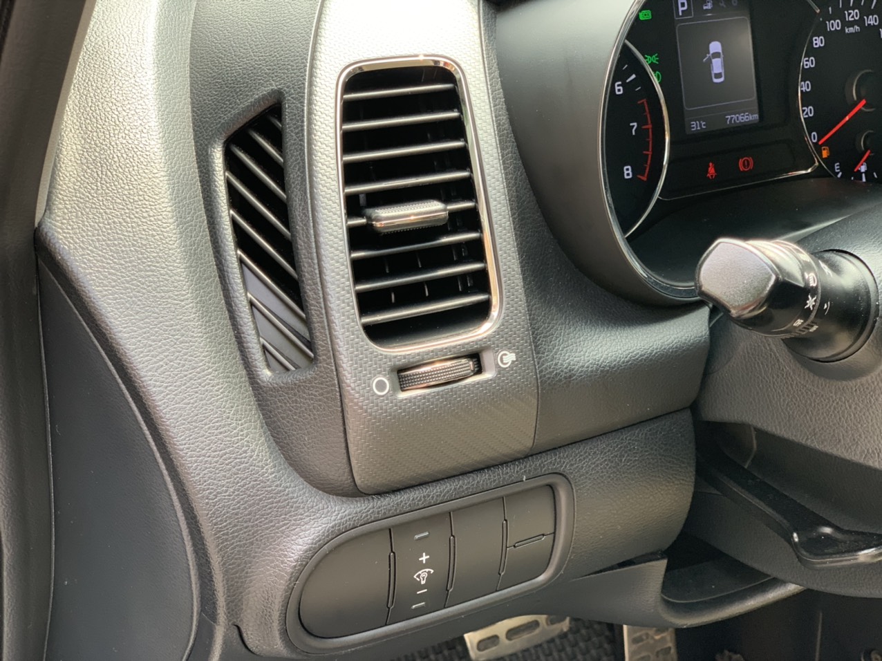 Kia Cerato 1.6AT 2017 màu đen (Đã bán)