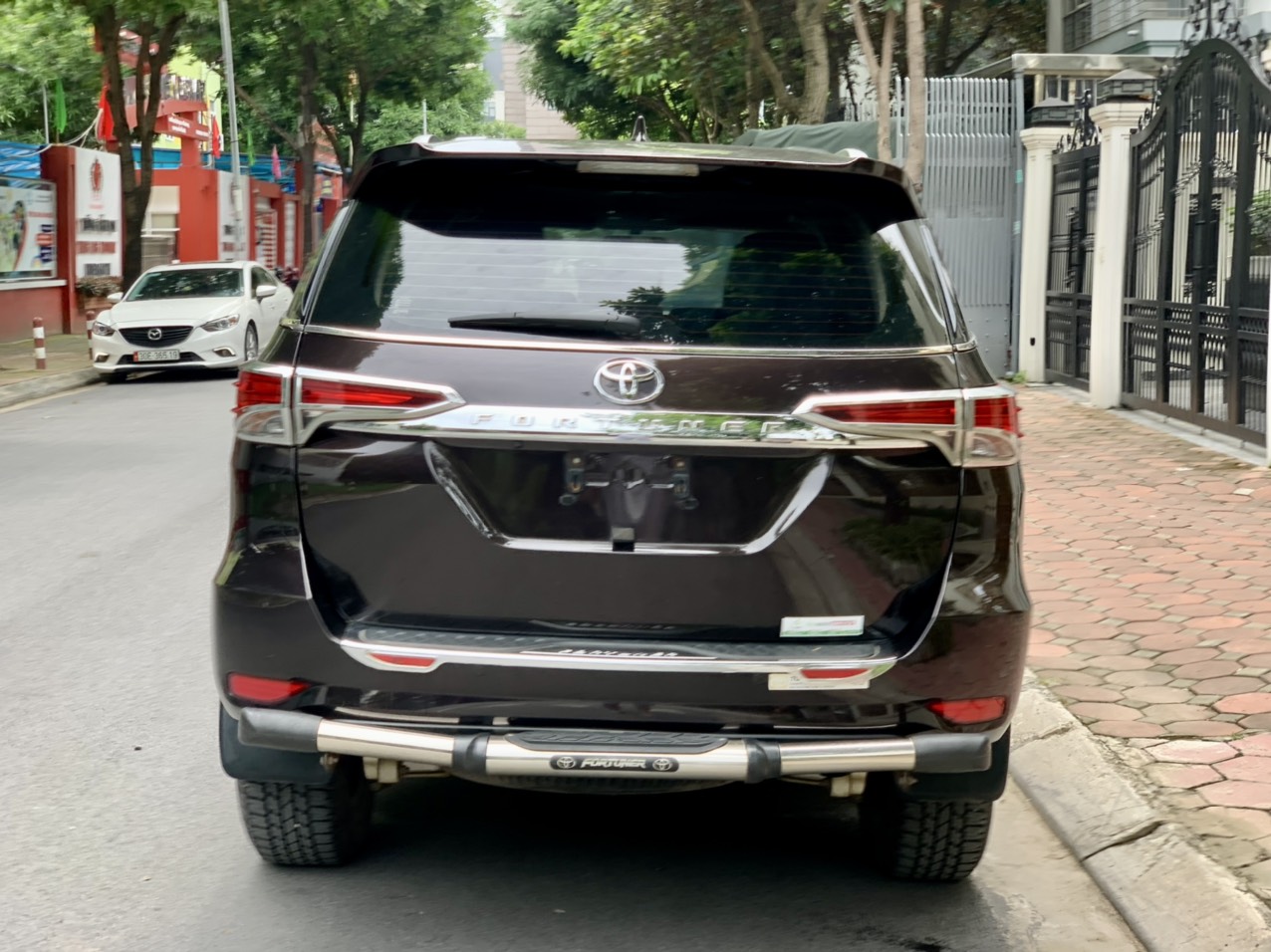 Toyota Fortuner 2.4G 2019 máy dầu màu nâu (Đã bán)
