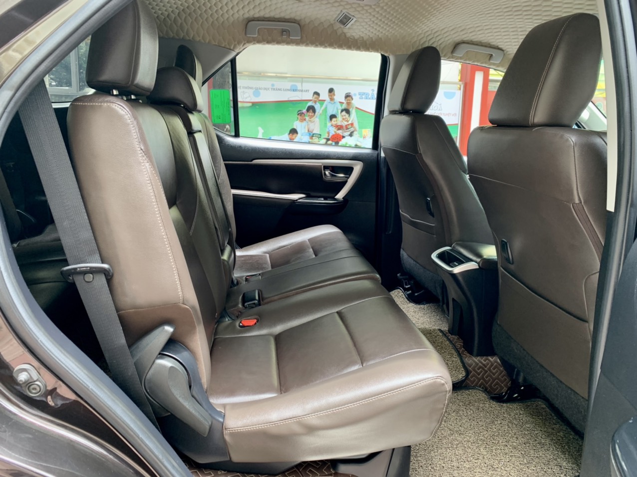 Toyota Fortuner 2.4G 2019 máy dầu màu nâu (Đã bán)