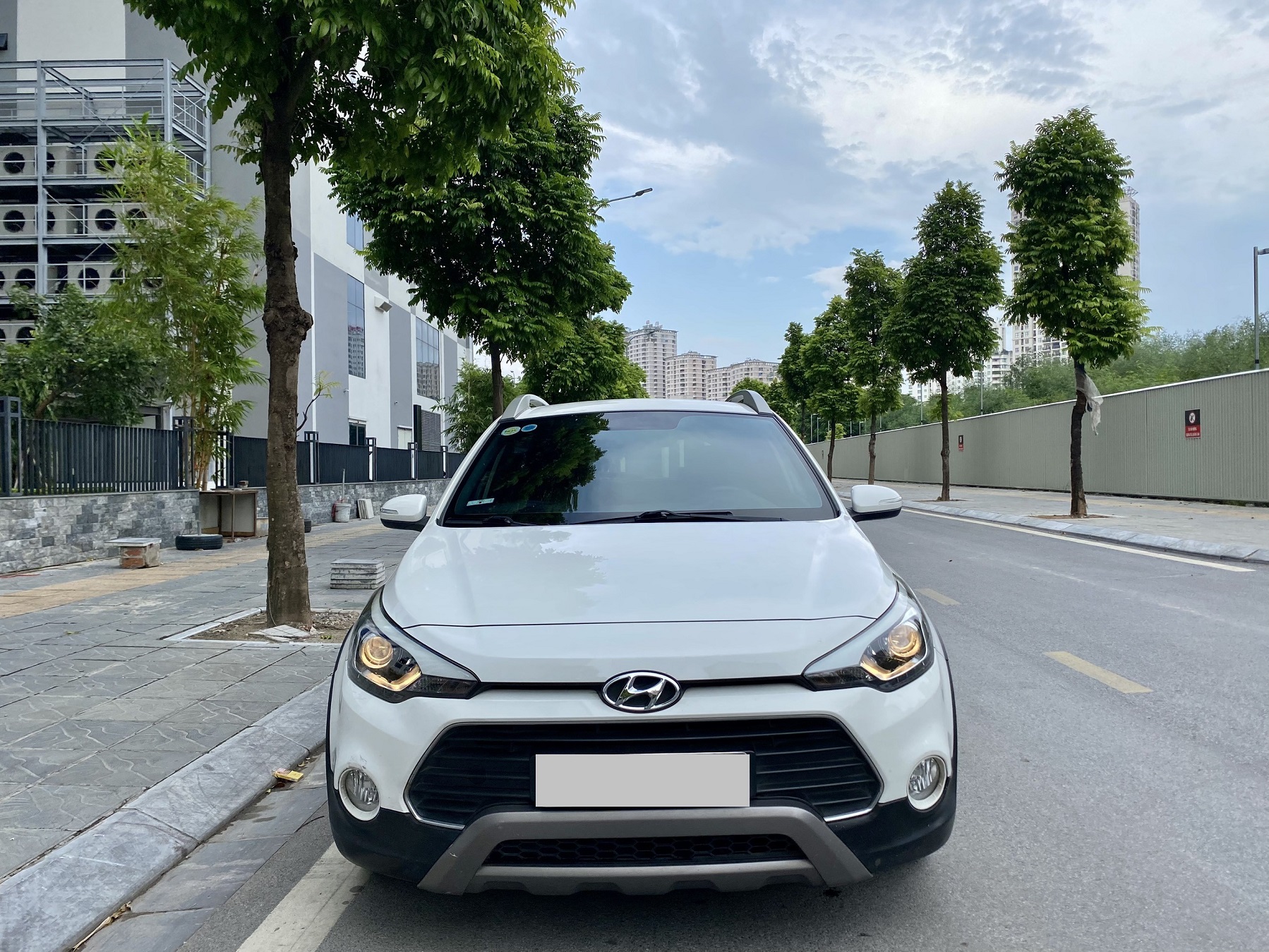 Hyundai I20 Active 1.4AT 2015 màu trắng. (đã bán)