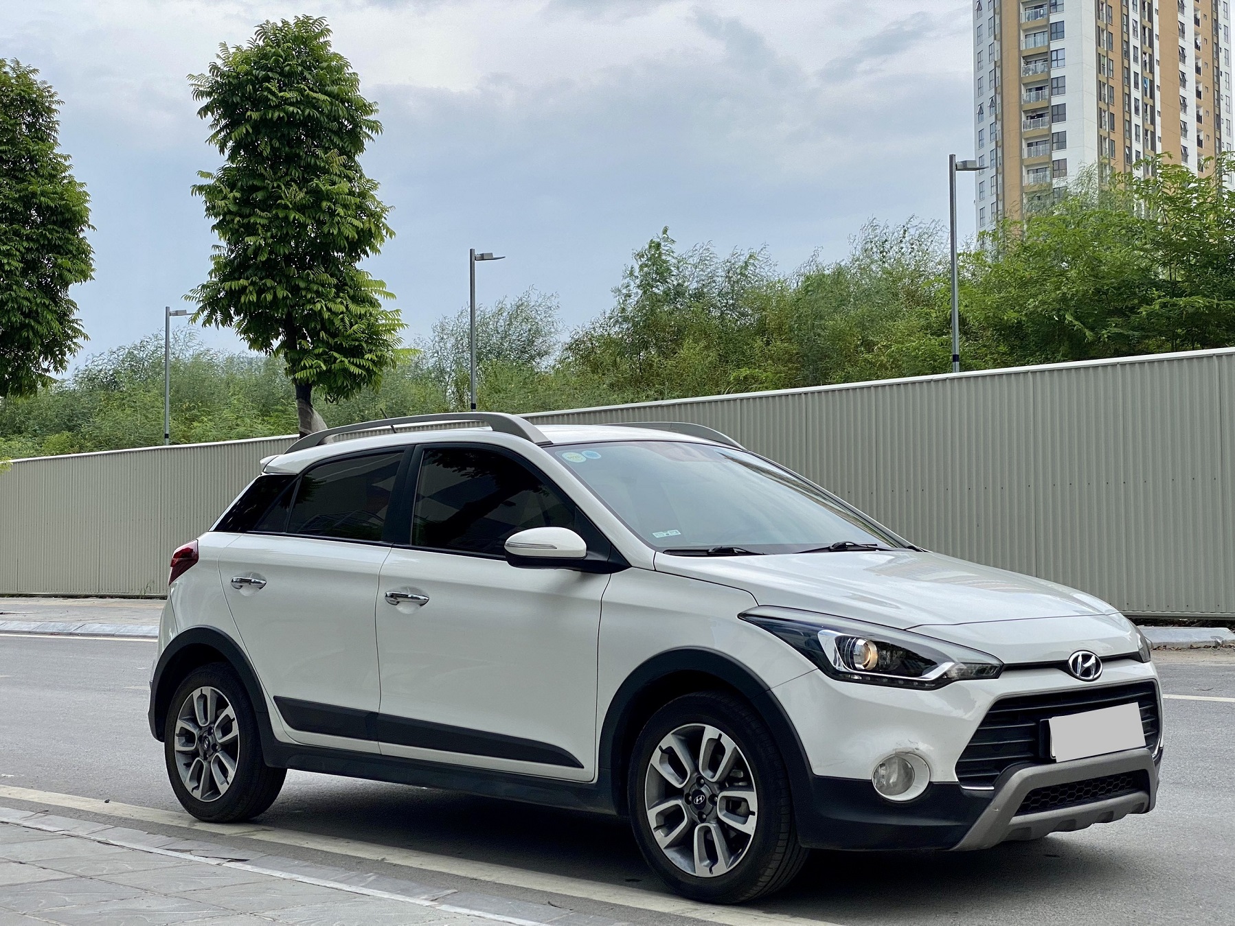 Hyundai I20 Active 1.4AT 2015 màu trắng. (đã bán)