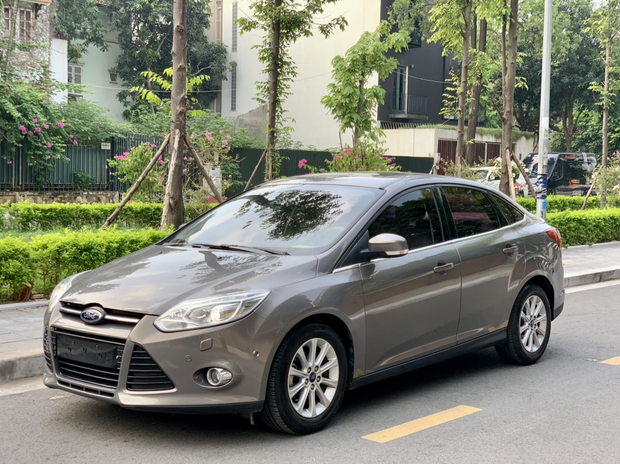 Ford Focus 2.0 Titanium 2015 màu nâu (Đã bán)