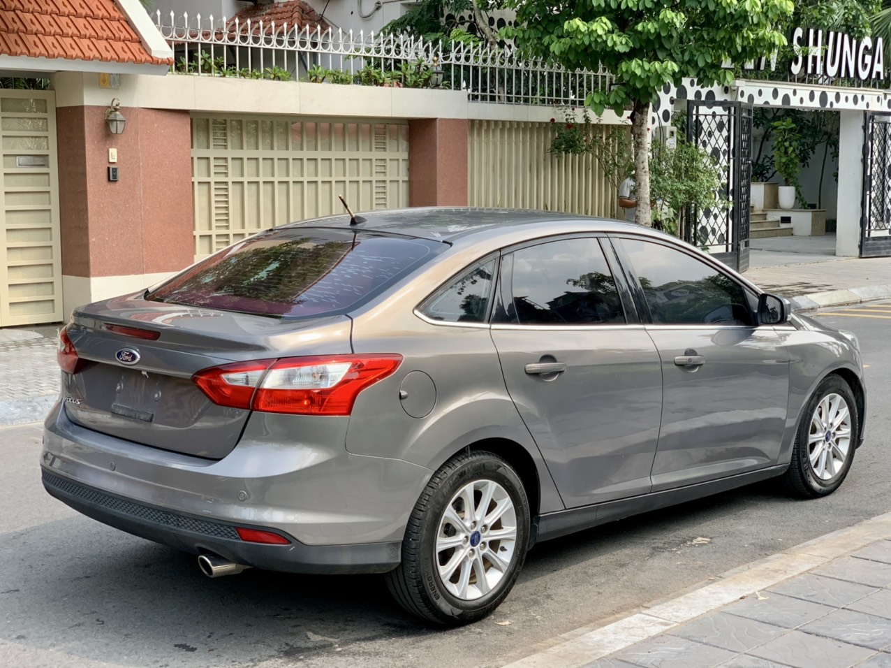 Ford Focus 2.0 Titanium 2015 màu nâu (Đã bán)