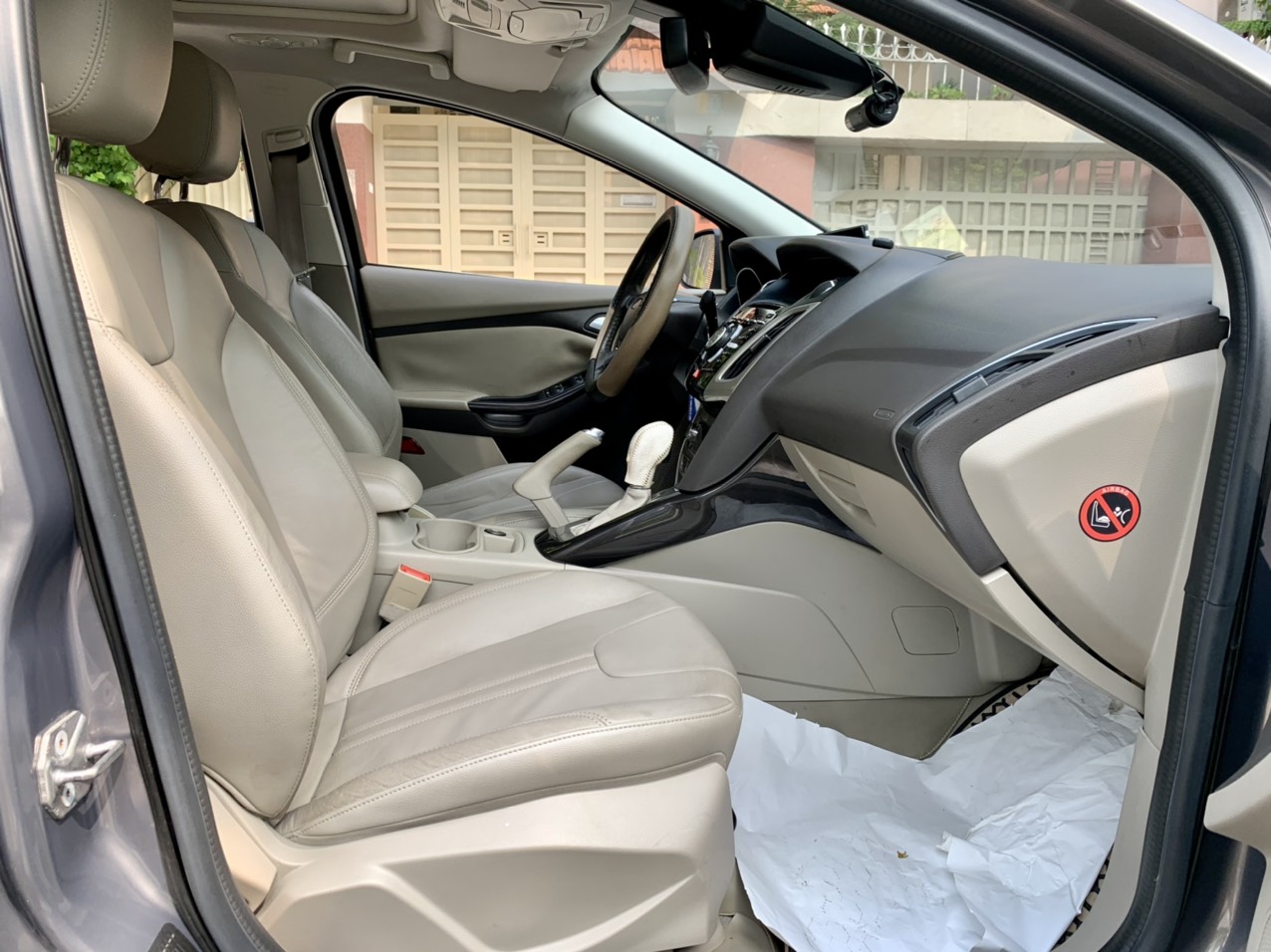 Ford Focus 2.0 Titanium 2015 màu nâu (Đã bán)