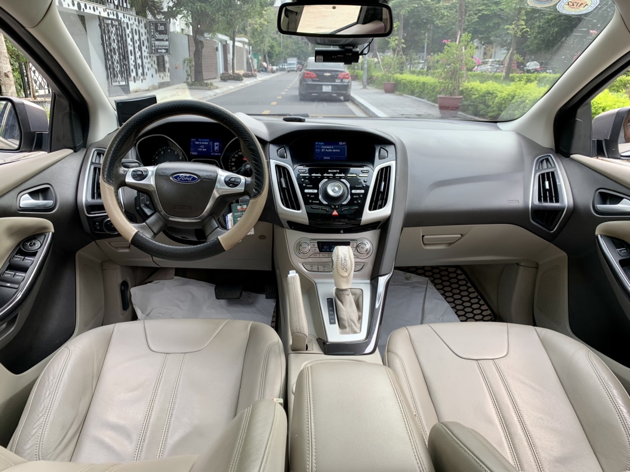 Ford Focus 2.0 Titanium 2015 màu nâu (Đã bán)