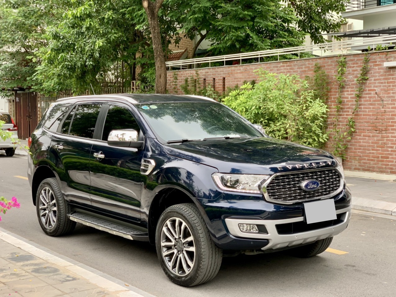 Ford Everest Titanium 2.0L 4x2 AT 2022 màu xanh (đã bán)