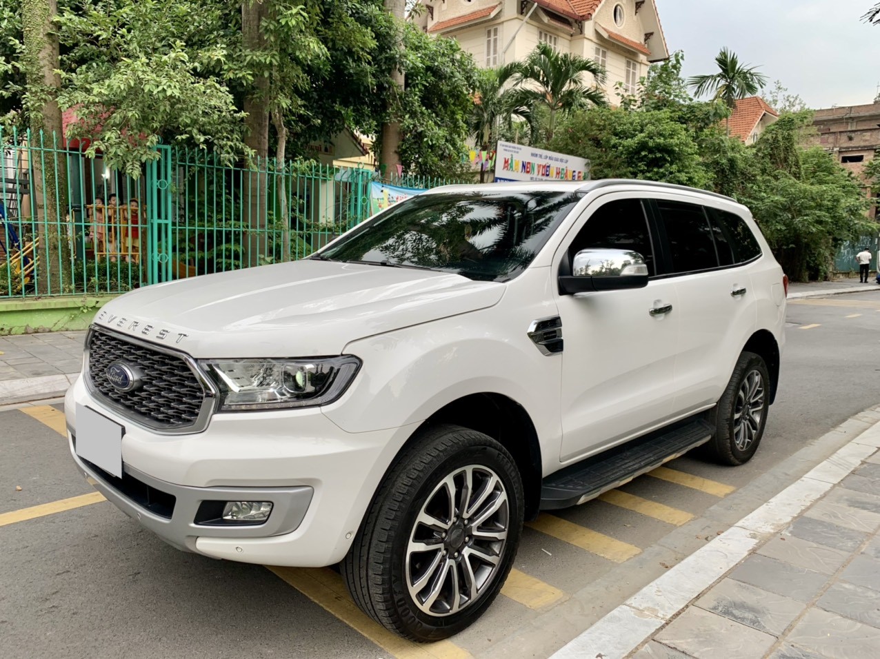 Ford Everest Titanium 4x4 2020 màu trắng (Đã bán)