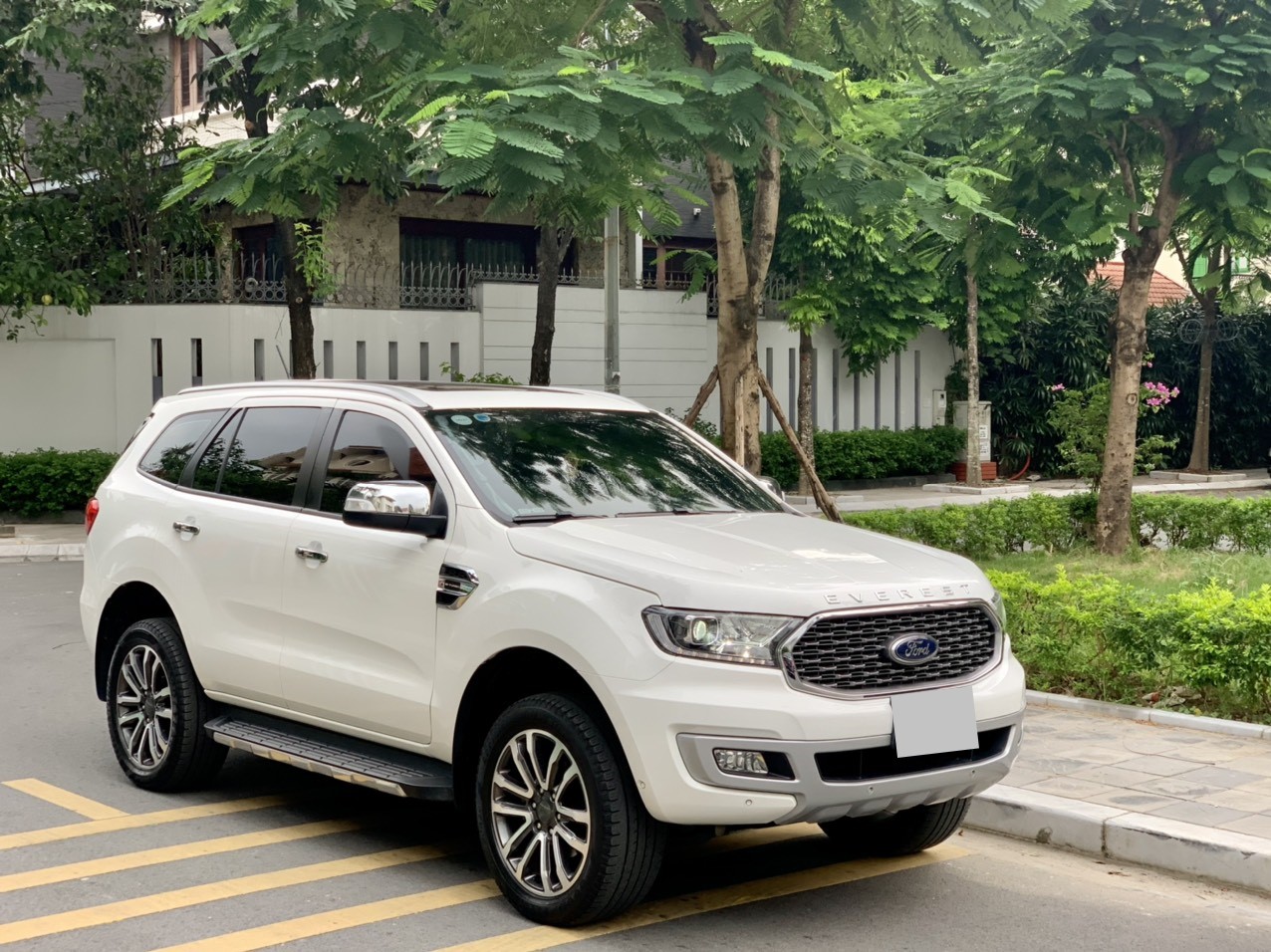 Ford Everest Titanium 4x4 2020 màu trắng (Đã bán)