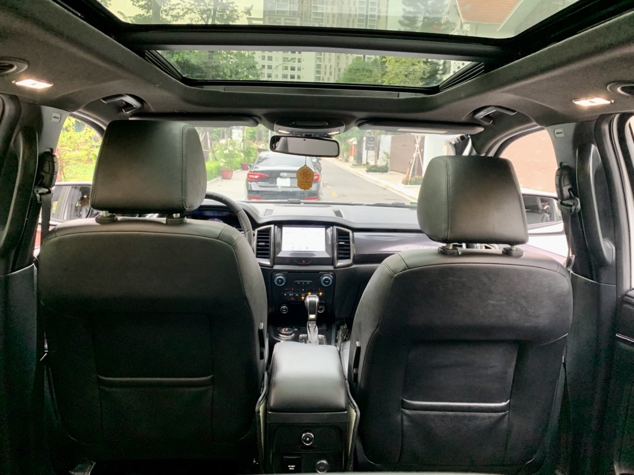 Ford Everest Titanium 4x4 2020 màu trắng (Đã bán)