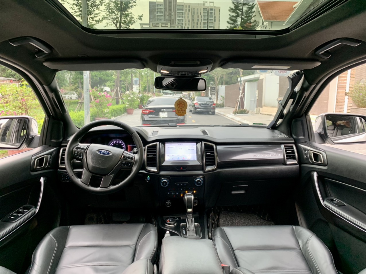 Ford Everest Titanium 4x4 2020 màu trắng (Đã bán)