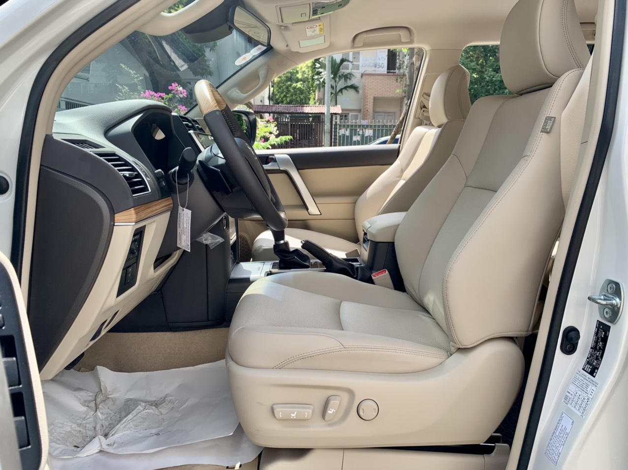 Toyota Land Cruiser Prado 2.7L 2021 màu trắng (đã bán)