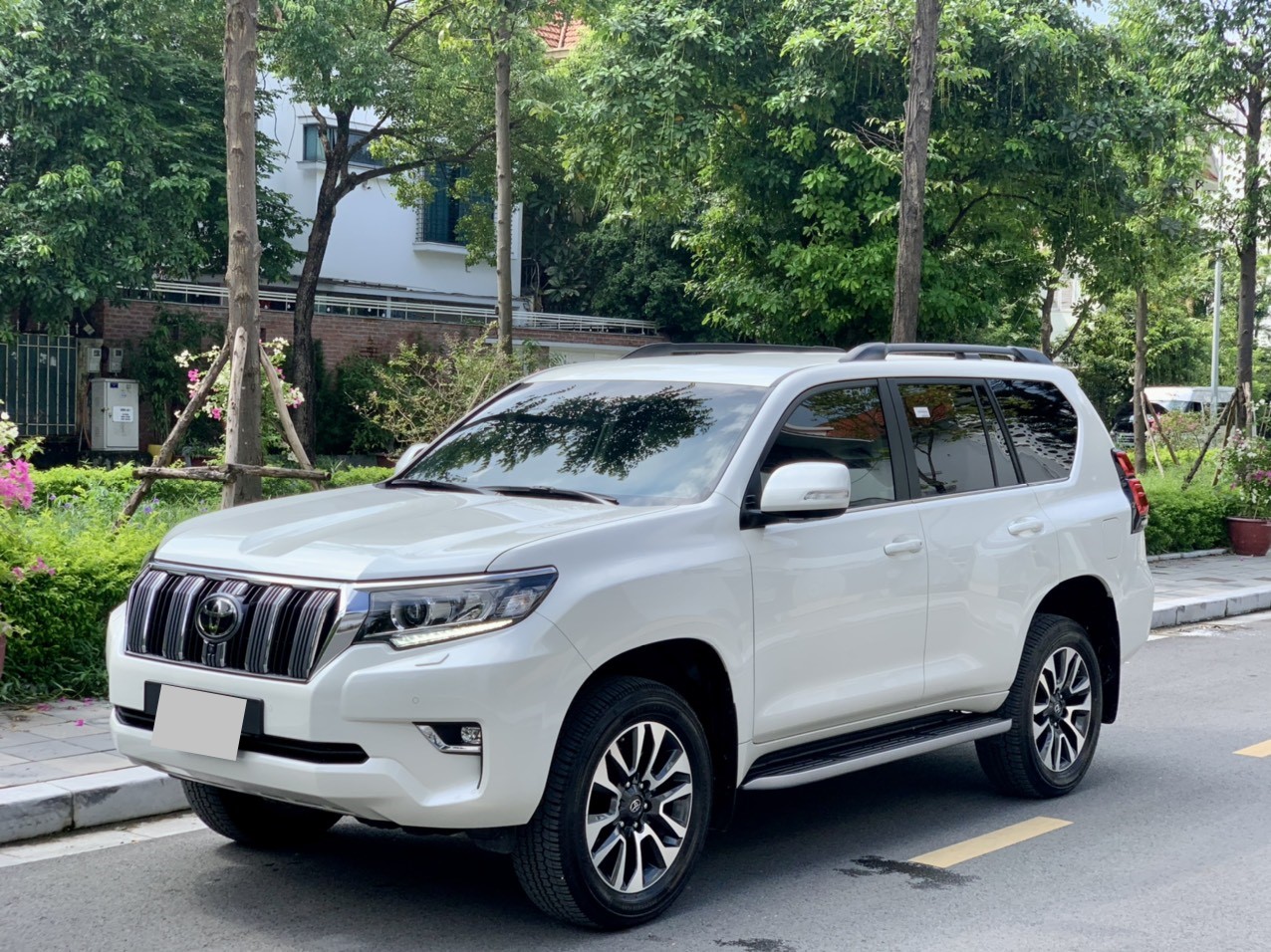 Toyota Land Cruiser Prado 2.7L 2021 màu trắng (đã bán)