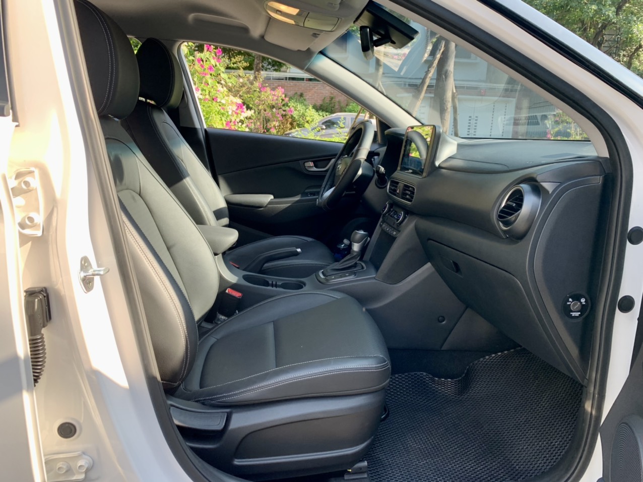 Hyundai Kona 2.0 ATH bản đặc biệt 2020 màu trắng (Đã bán)