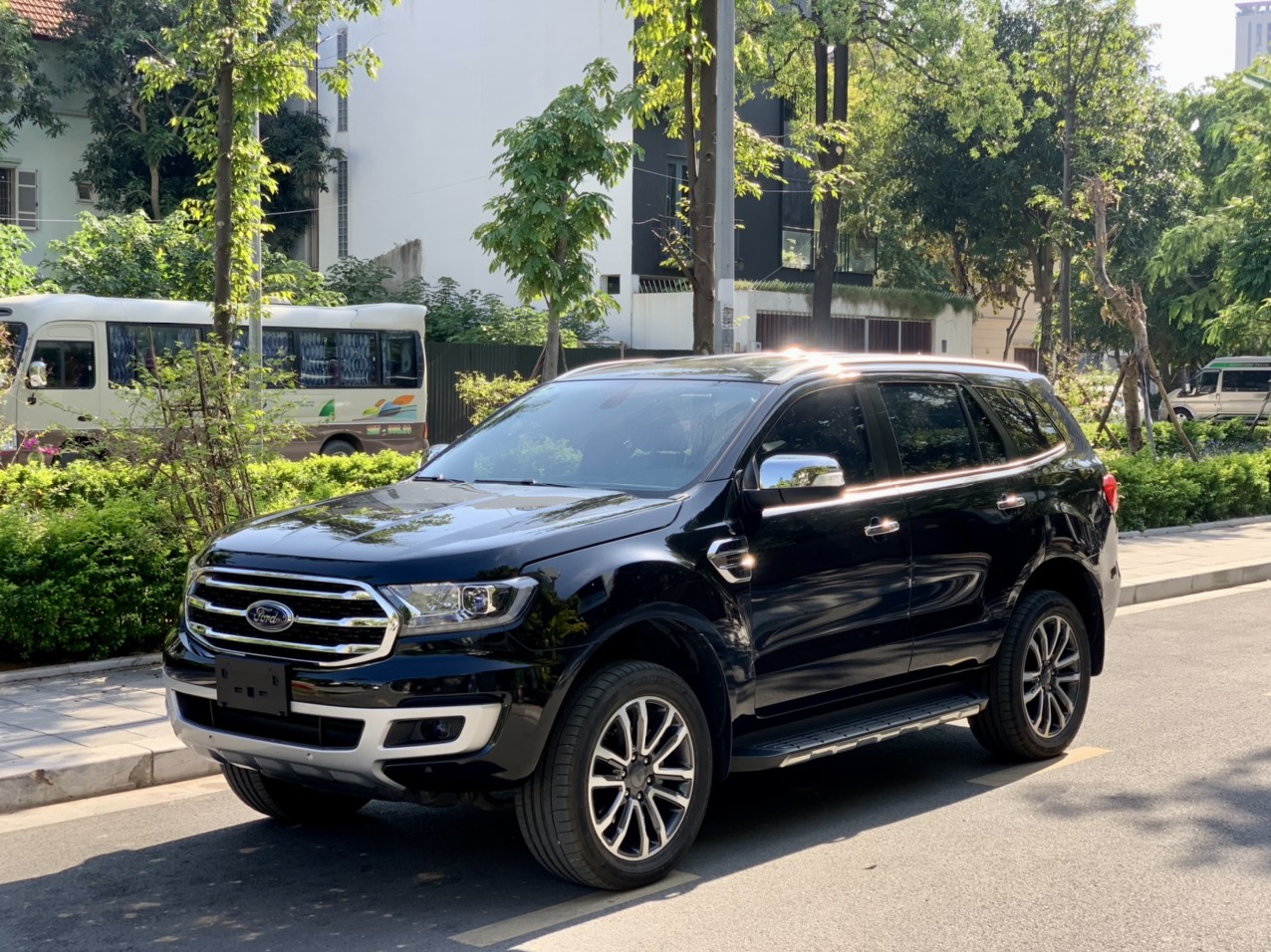 Ford Everest Titanium 2.0L 4x2 AT 2020 màu đen (Đã bán)