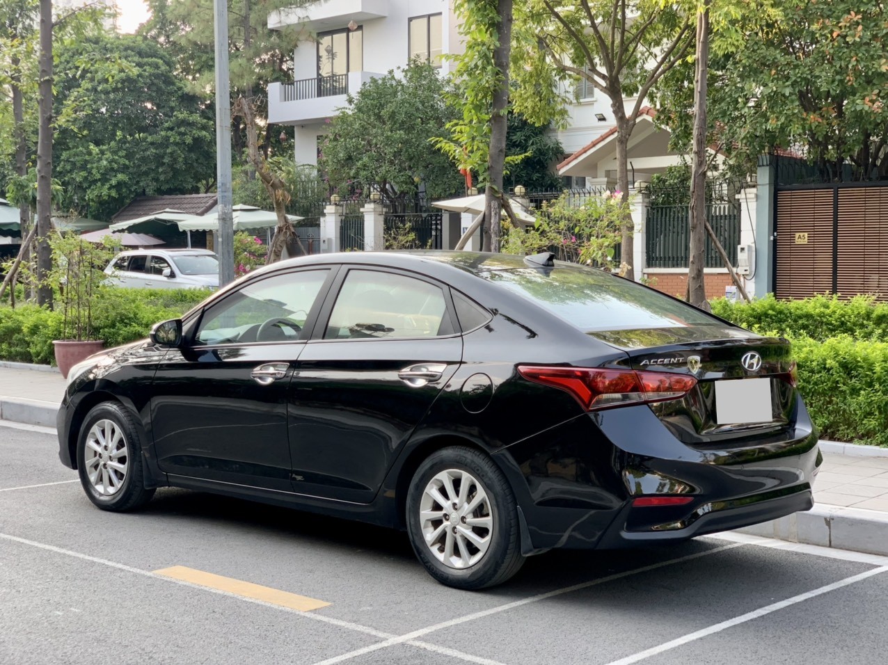 Hyundai Accent 1.4MT 2019 màu đen (Đã bán)