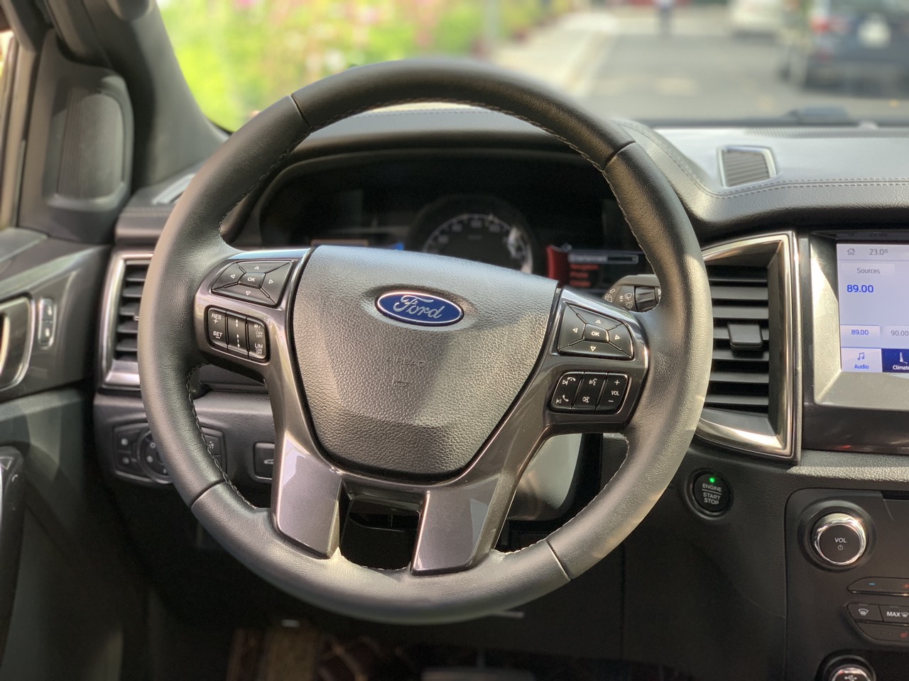 Ford Everest Titanium 4x4 2021 màu đen (Đã bán)