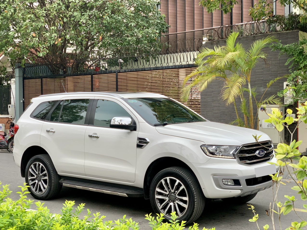 Ford Everest Titanium 4x4 2019 màu trắng (Đã bán)