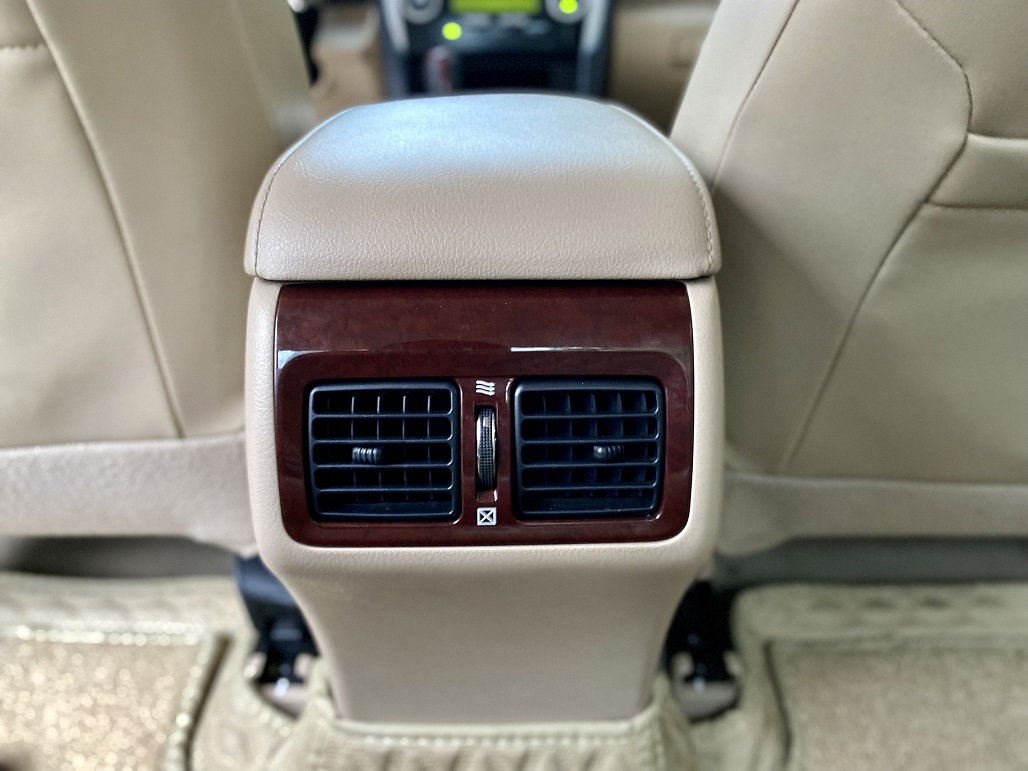 Toyota Camry 2.0E 2013 màu đen (Đã bán)