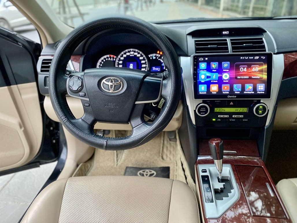 Toyota Camry 2.0E 2013 màu đen (Đã bán)