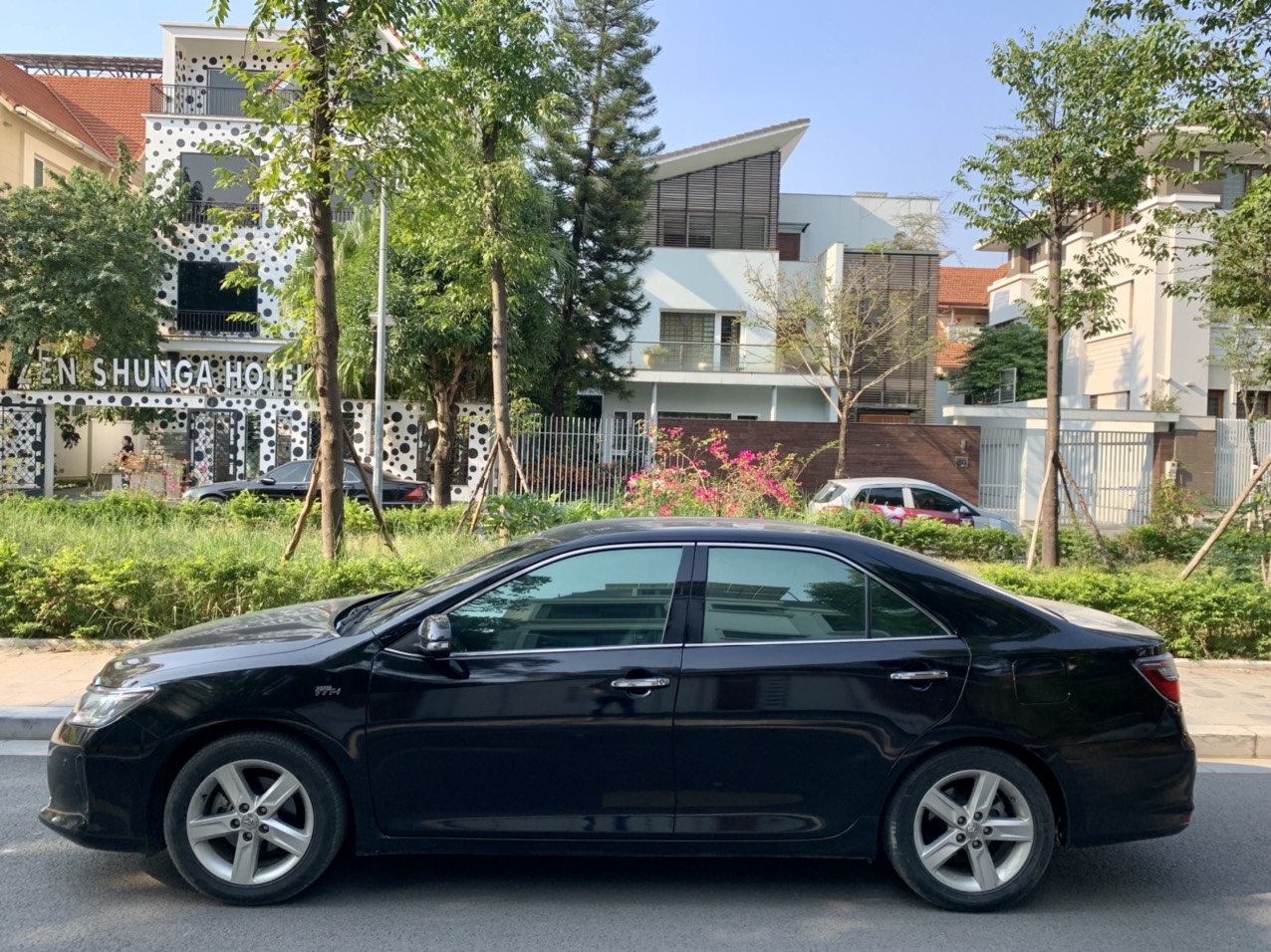 Toyota Camry 2.5Q sản xuất 2015 màu đen (Đã bán)