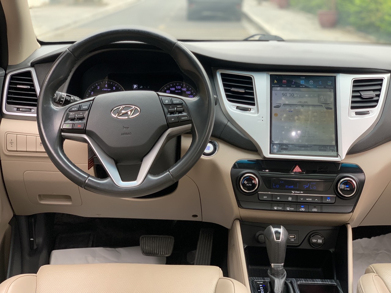 Hyundai Tucson 2.0ATH 2015 màu trắng (Đã bán)