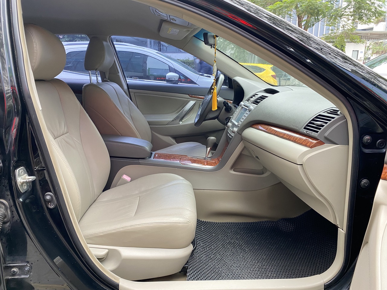 Toyota Camry 2.0E 2009 ĐKLĐ 2010 màu đen (Đã bán)