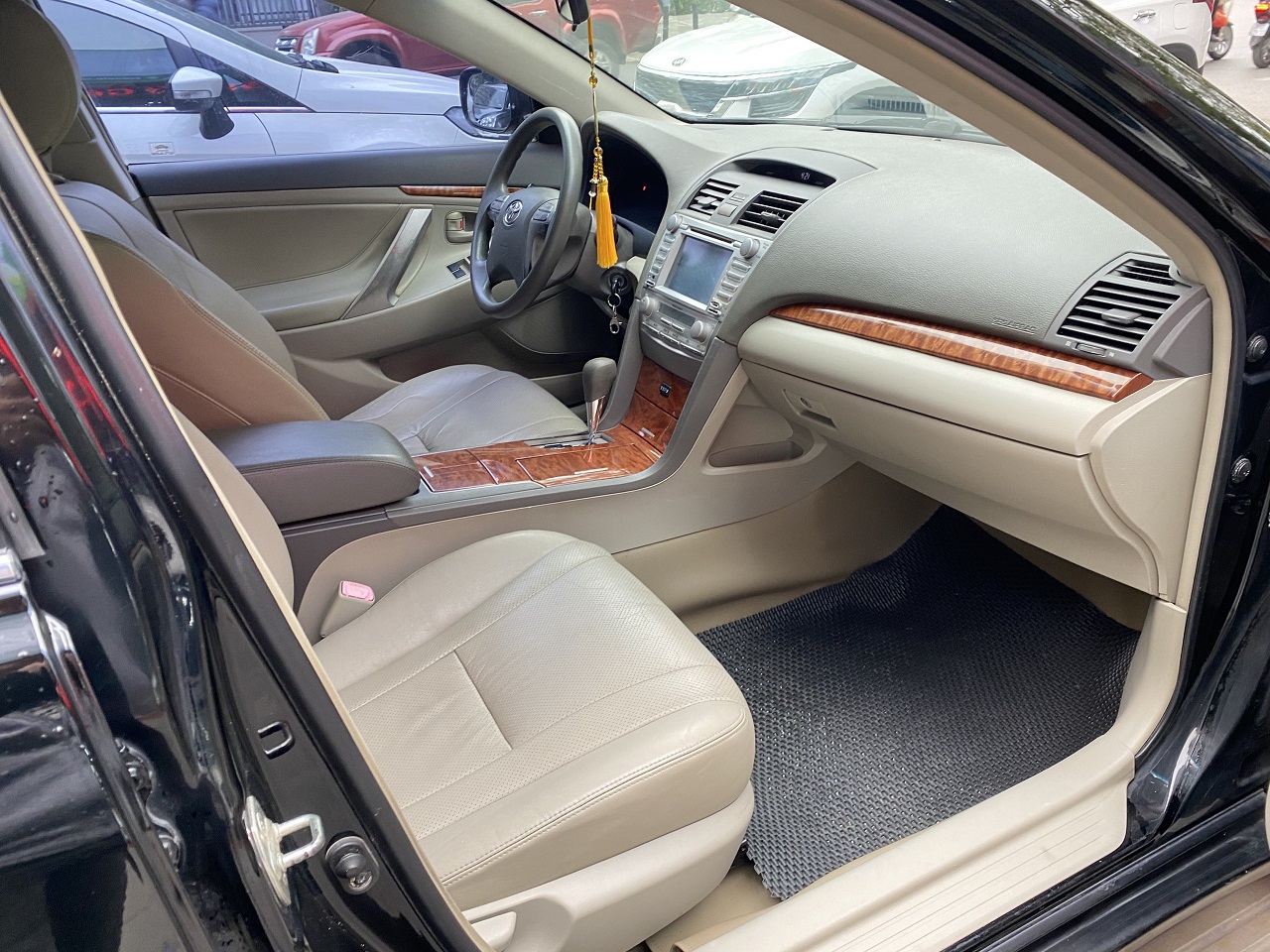 Toyota Camry 2.0E 2009 ĐKLĐ 2010 màu đen (Đã bán)