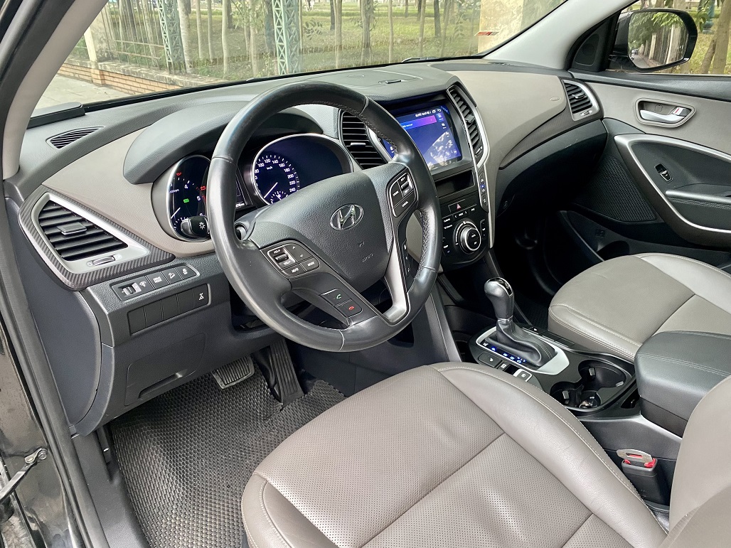 Hyundai Santafe 2016 2.2L hai cầu màu đen (Đã bán)