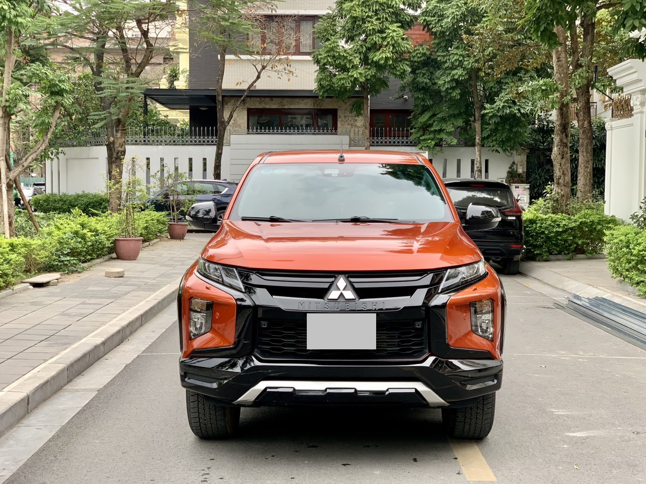Mitsubishi Triton Athlete 4x4 AT Mivec 2021 màu cam (Đã bán)