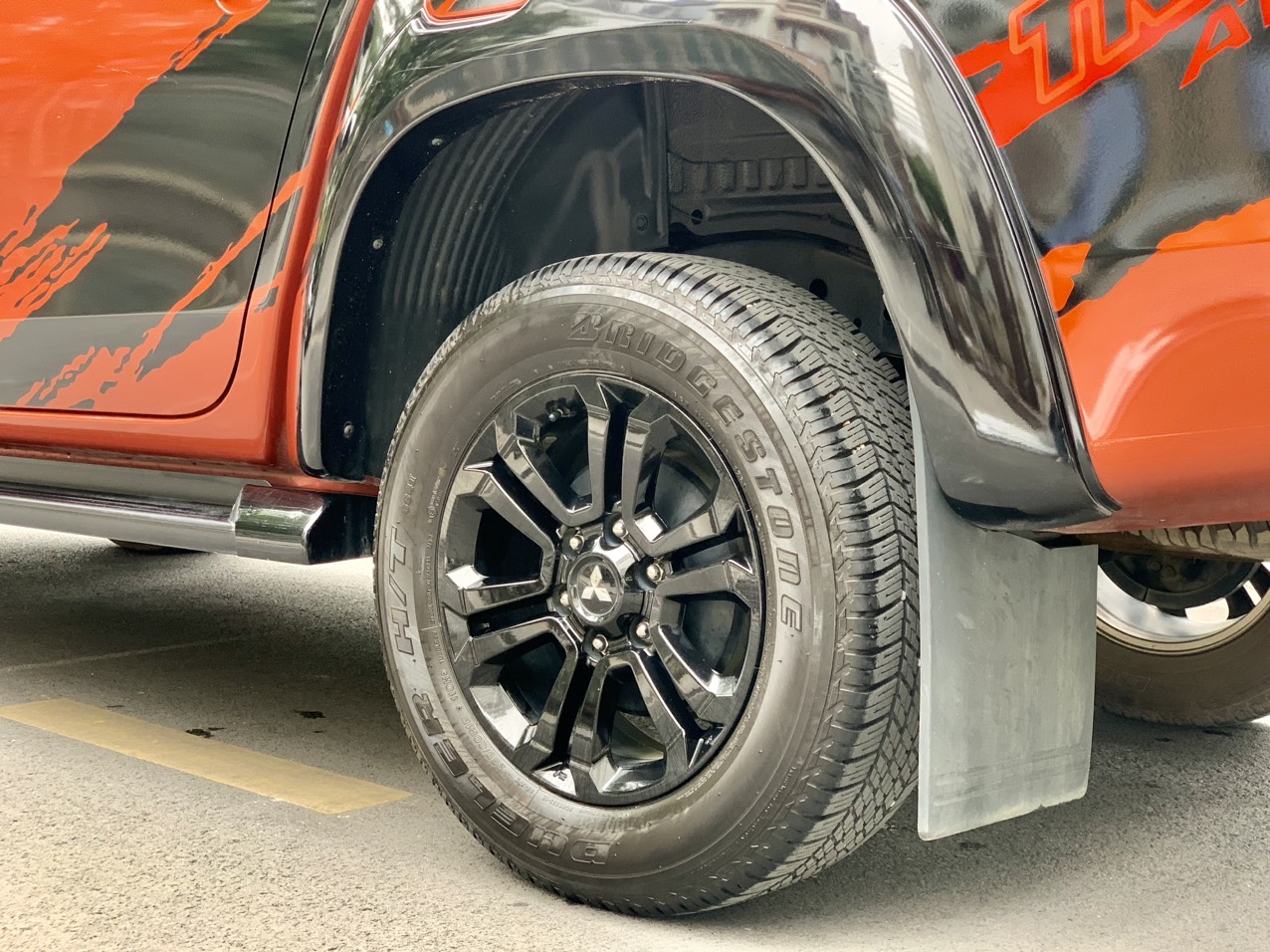 Mitsubishi Triton Athlete 4x4 AT Mivec 2021 màu cam (Đã bán)