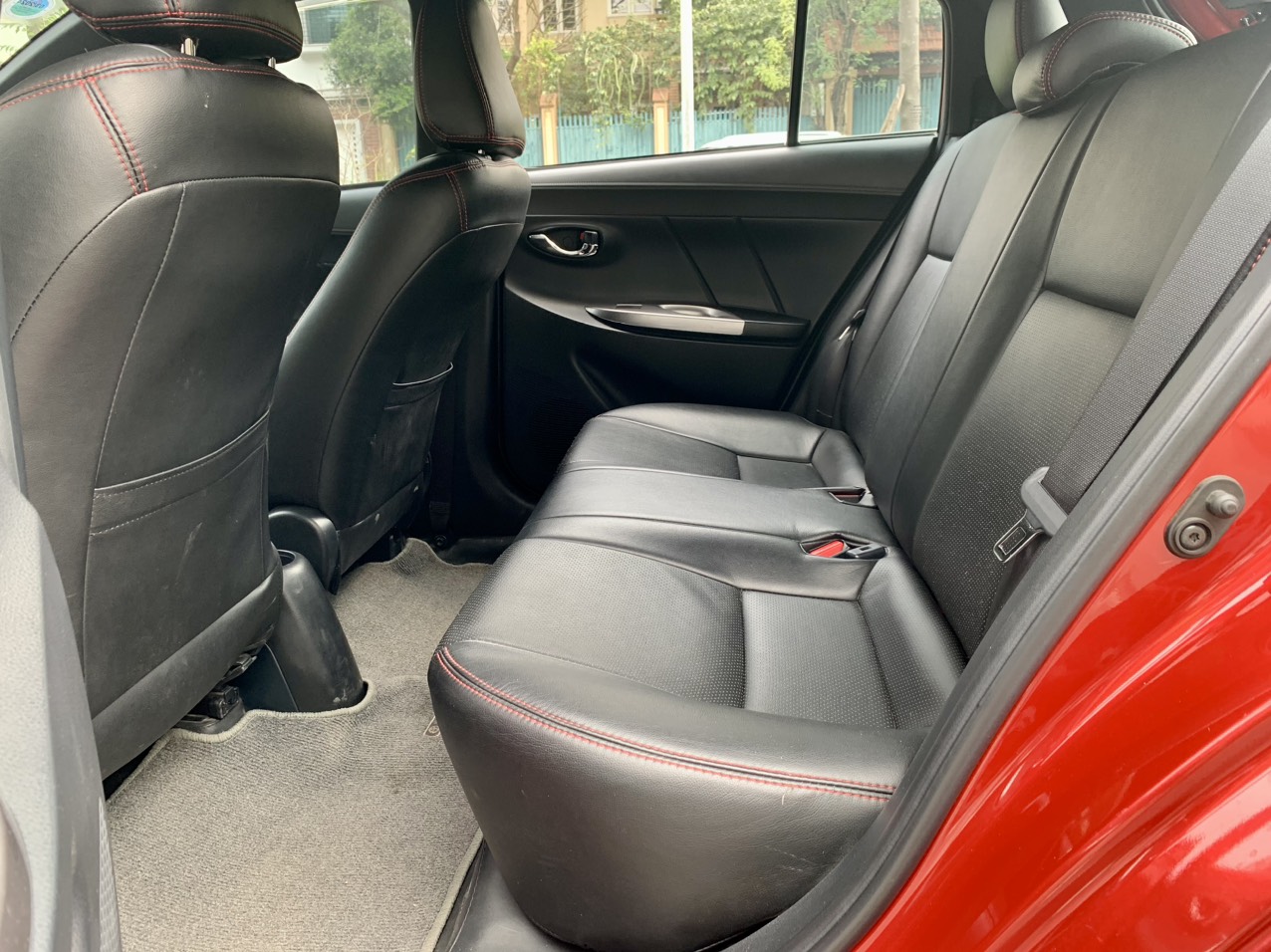 Toyota Yaris 1.5G 2017 màu đỏ (đã bán)