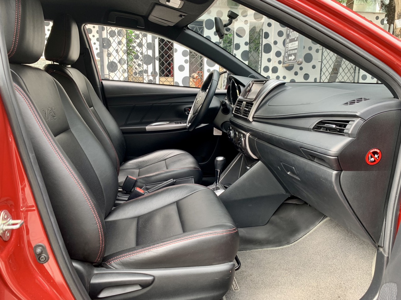 Toyota Yaris 1.5G 2017 màu đỏ (đã bán)