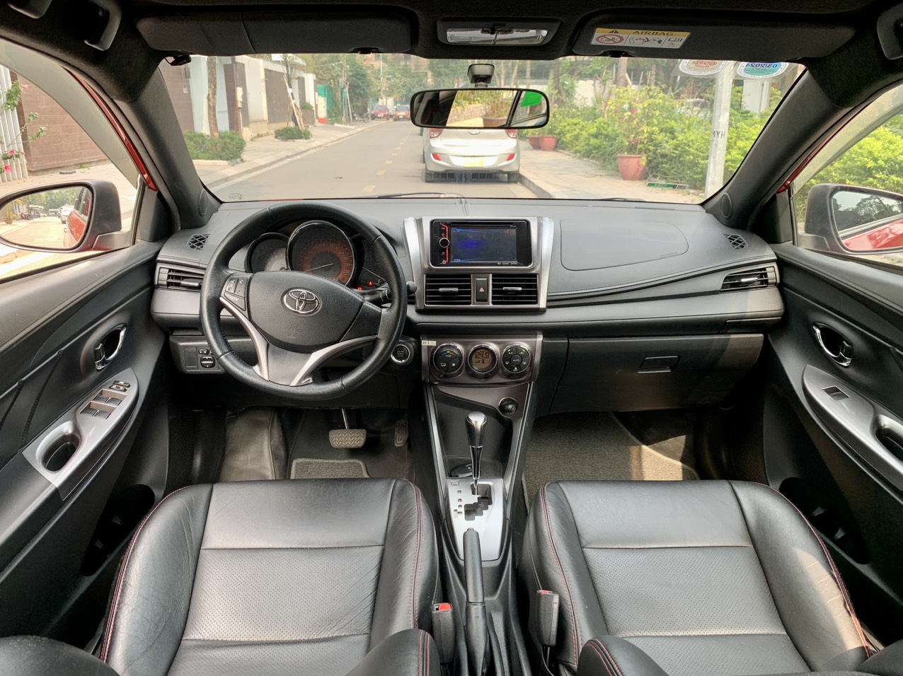 Toyota Yaris 1.5G 2017 màu đỏ (đã bán)