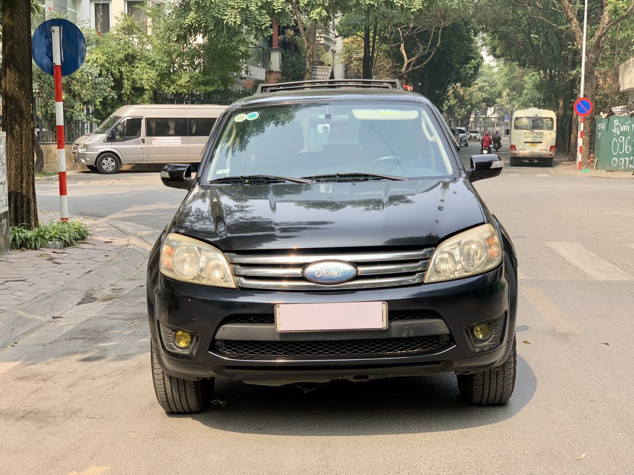 Ford Escape XLS 2.3L 4x2 2009 màu đen (Đã bán)