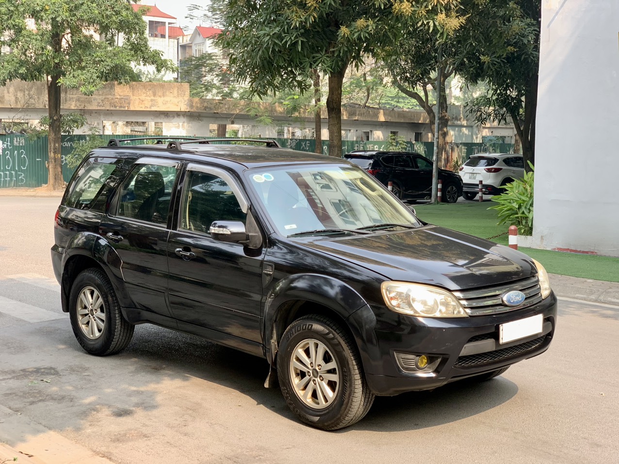 Ford Escape XLS 2.3L 4x2 2009 màu đen (Đã bán)