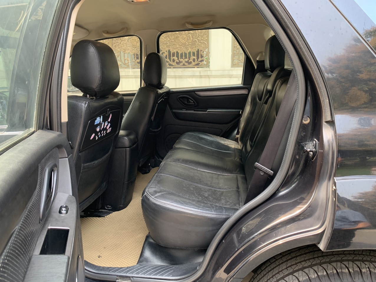 Ford Escape XLS 2.3L 4x2 2009 màu đen (Đã bán)
