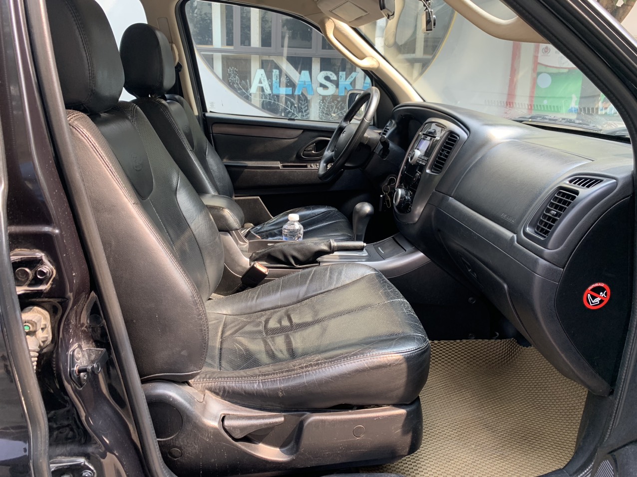 Ford Escape XLS 2.3L 4x2 2009 màu đen (Đã bán)