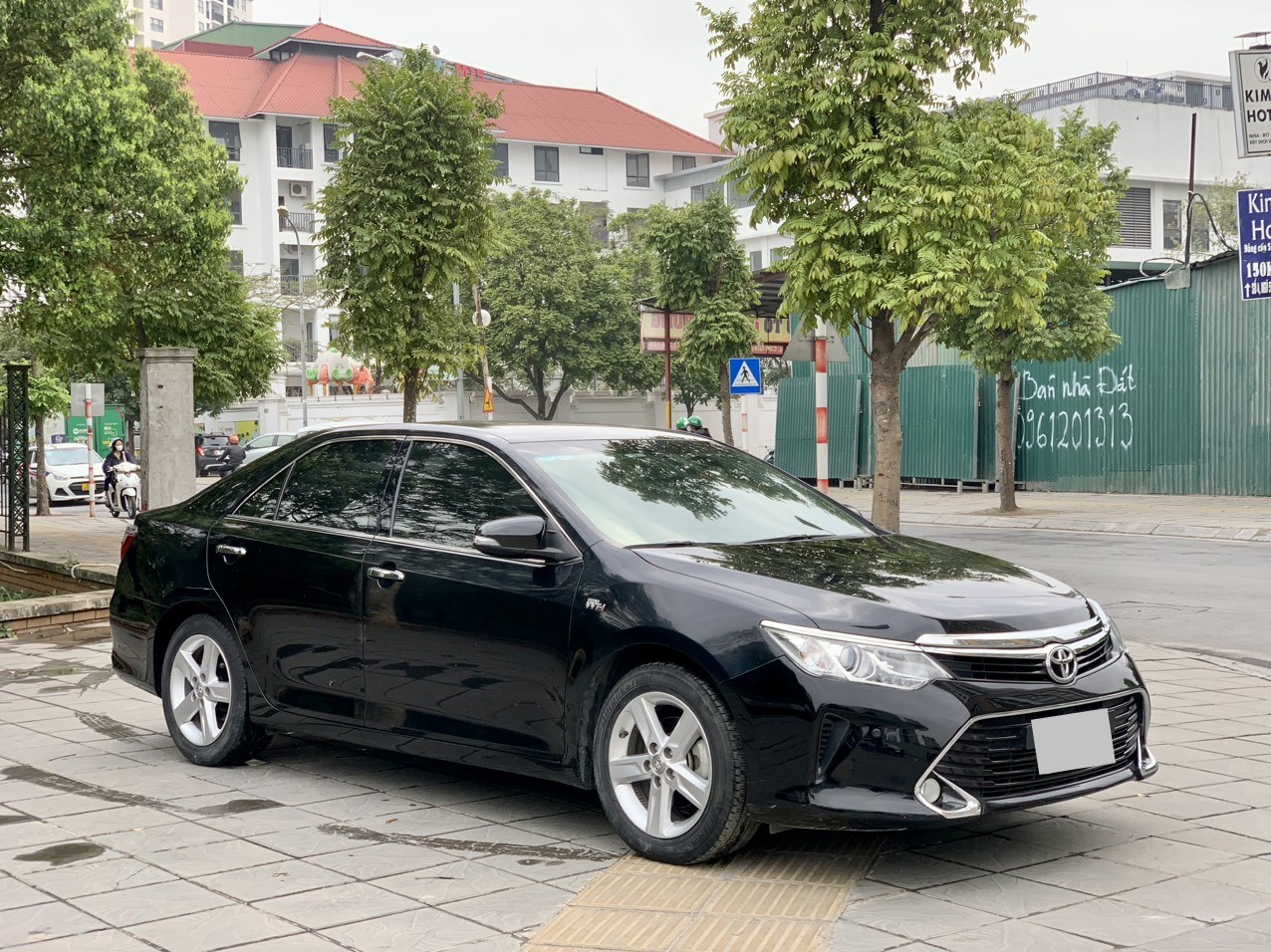 Toyota Camry 2.5Q 2016 màu đen (Đã bán)