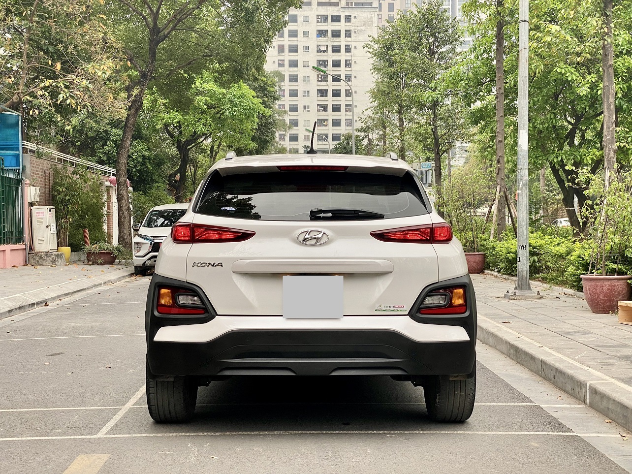 Hyundai Kona 2.0 AT 2018 màu trắng (Đã bán)