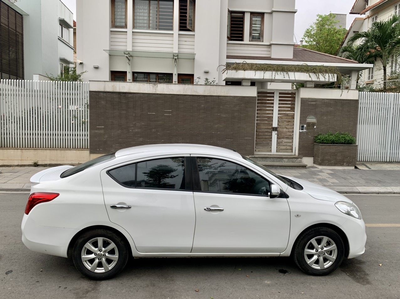 Nissan Sunny 1.5L XV 2017 màu trắng (Đã bán)