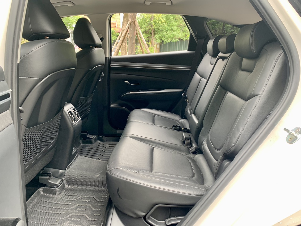 Hyundai Tucson 2.0D 2022 màu trắng (Đã bán)