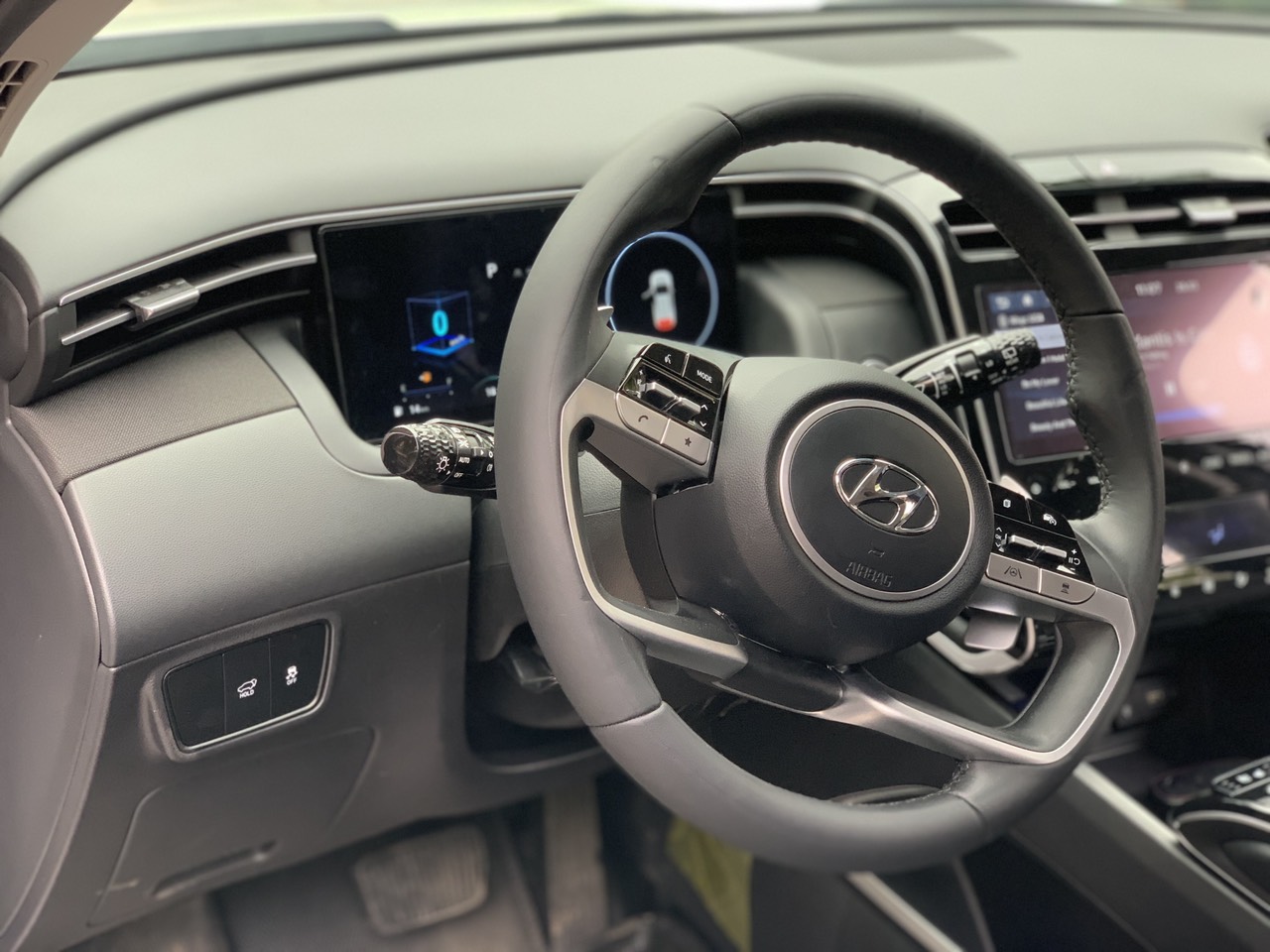 Hyundai Tucson 2.0D 2022 màu trắng (Đã bán)